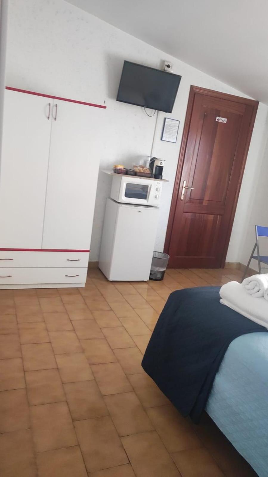 B&B La Pace Ardea Exterior foto